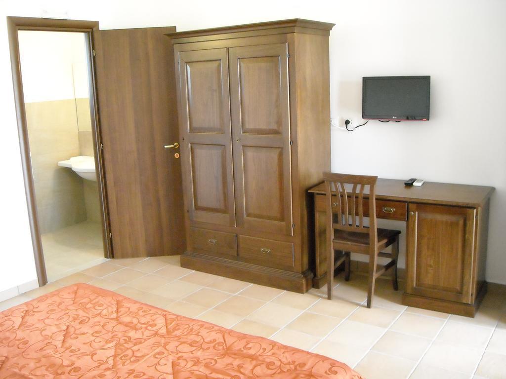Agriturismo San Matteo 塔尔奎尼亚 客房 照片